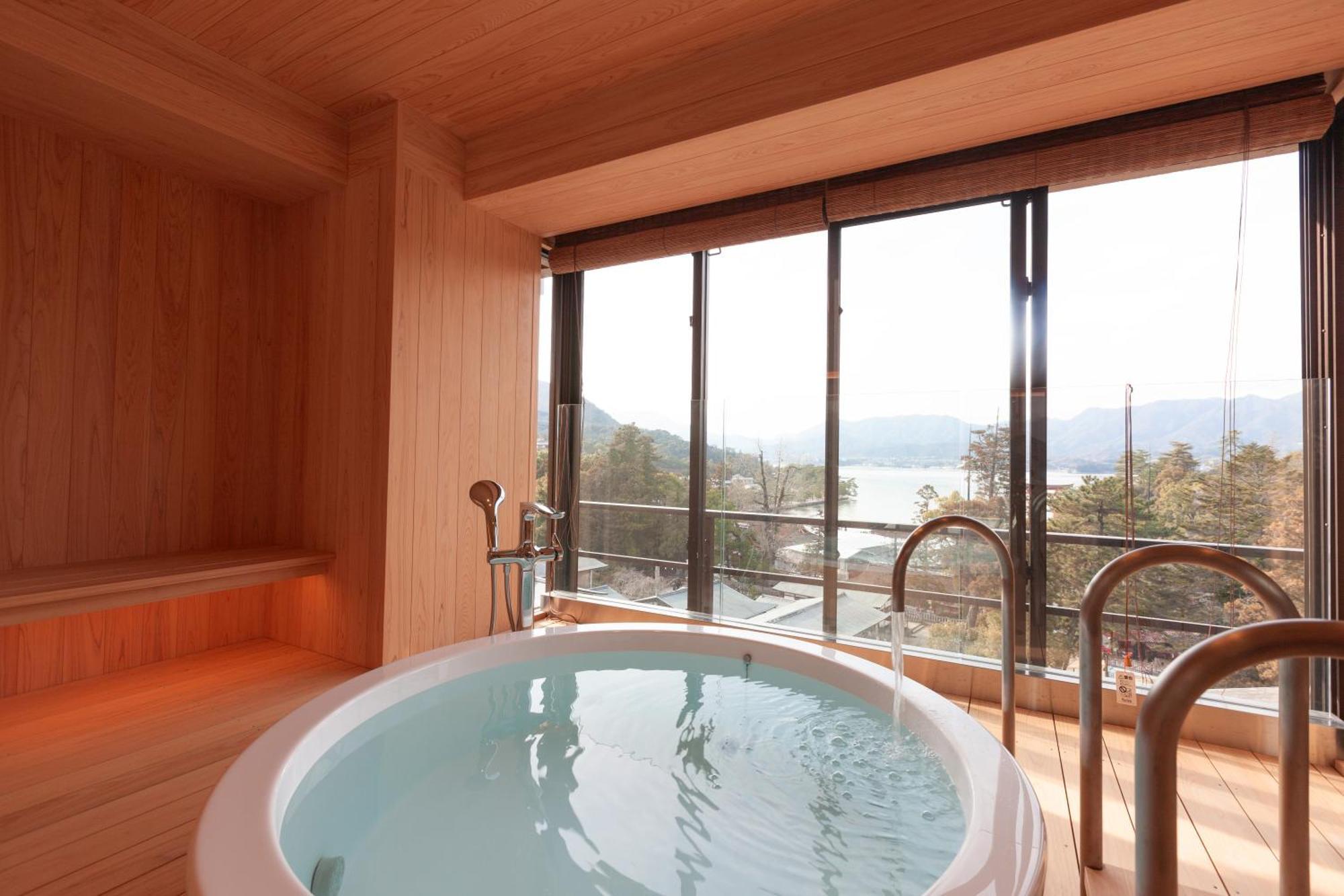 Miyajima Grand Hotel Arimoto Hatsukaichi Zewnętrze zdjęcie